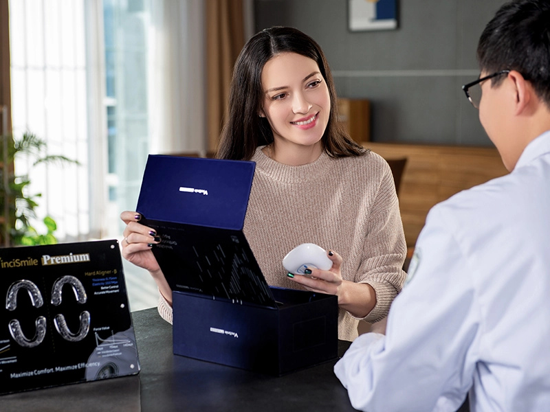 5. Wearing<br>Aligners